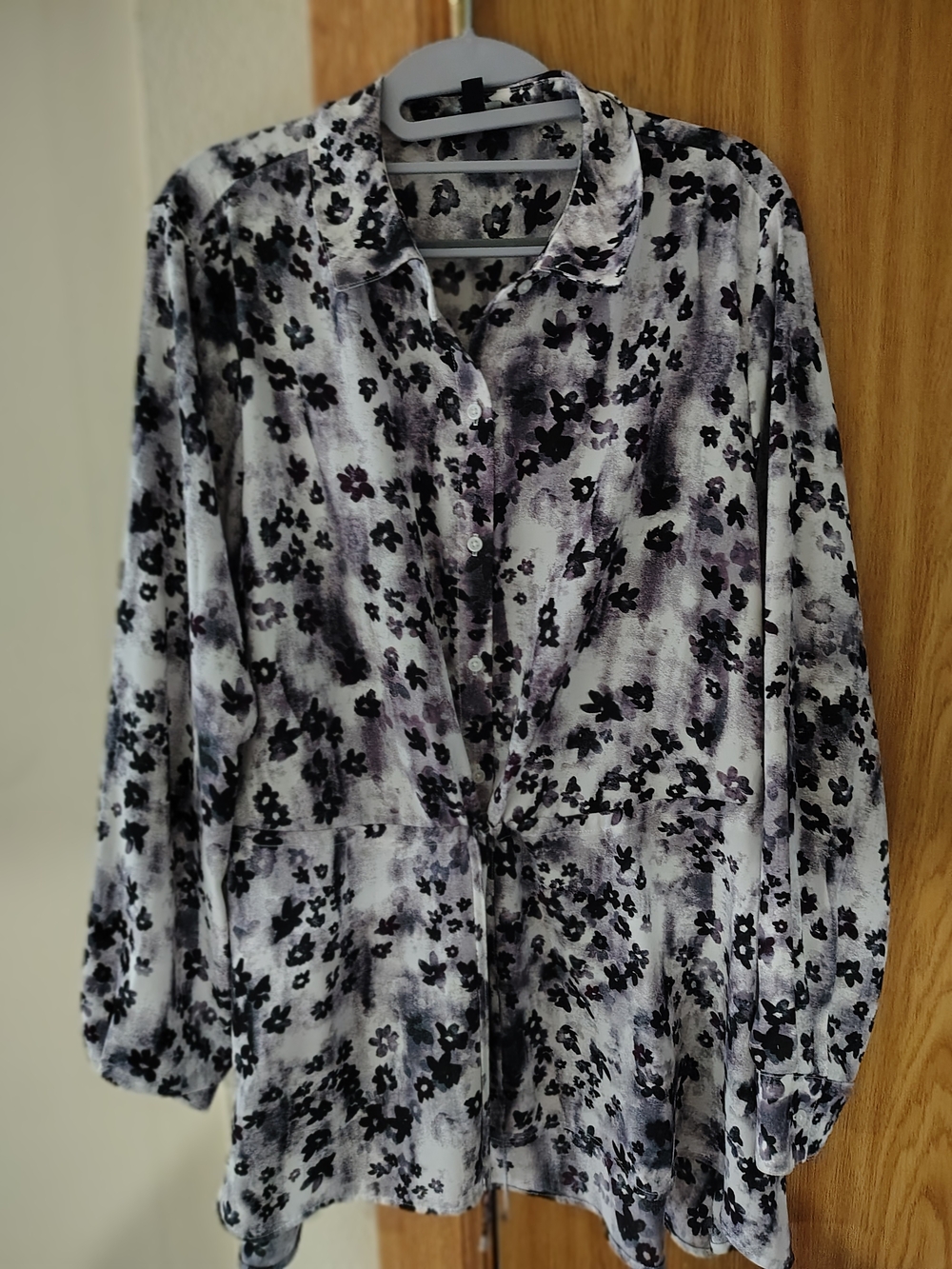 Vera Wang Size XL Womens Button-Front Floral Shirt - Black & Light Purple, Gray